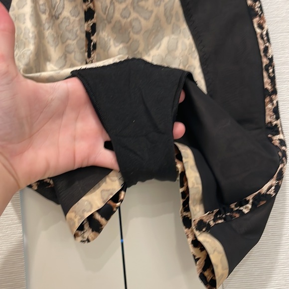 VICTORIAS SECRET SPANX SKIRT WITH PANTY ATTACHED! Size: Small - Picture 4 of 9